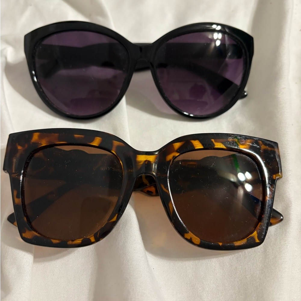 Stylish Tortoise and Black Sunglasses Set